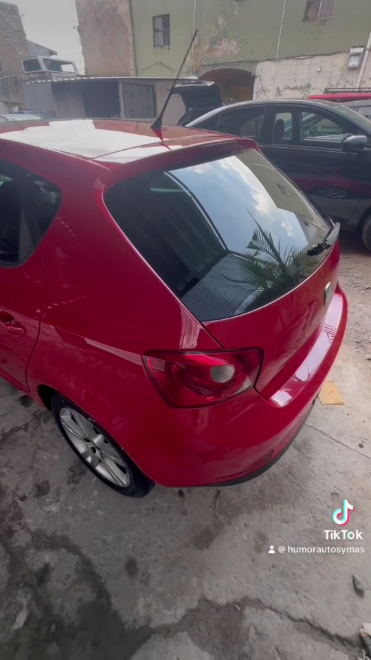 Trabajo de laminado y pintura
